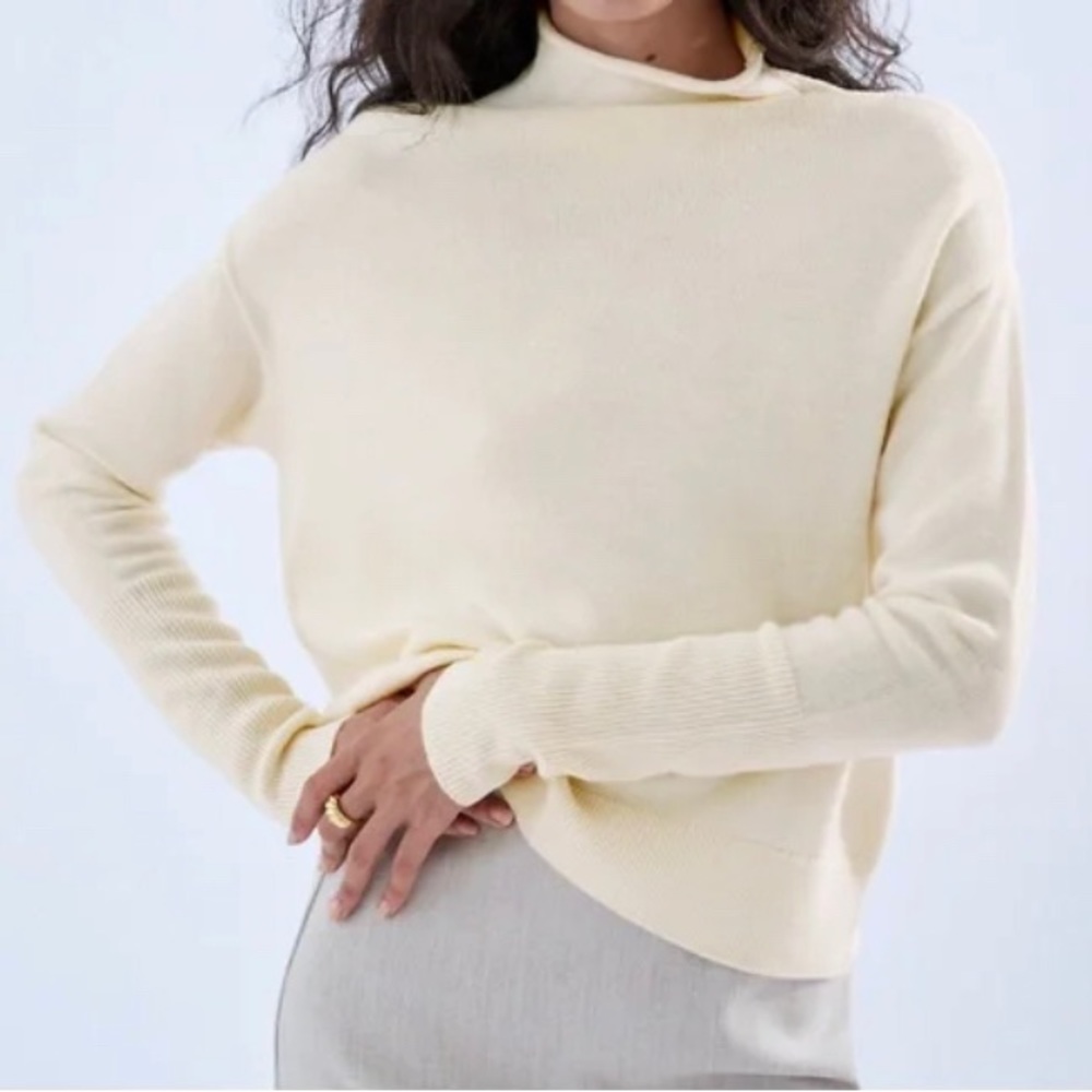 Wilfred Cyprie 100% Wool Mock Neck Sweater